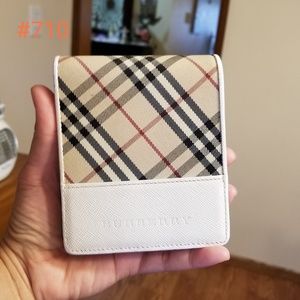 Auth Burberry Nova Check Wallet